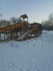 Уличная зимняя горка Snow Fox 12м. с двумя скатами (две лестницы)